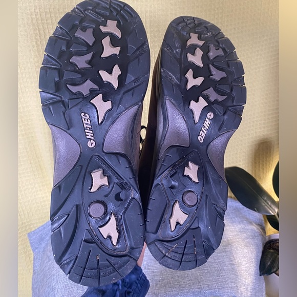 Hi-Tec Men's Altitude IV Waterproof Hiking Boot Size 11 - Picture 8 of 10